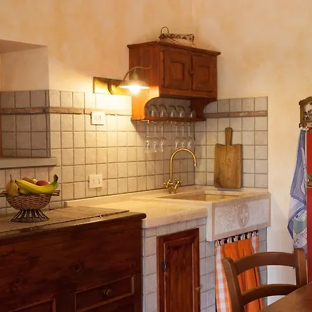Holiday home Capitati...per Caso *